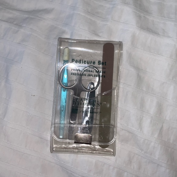 New Nail Care Set!! - Picture 4 of 4